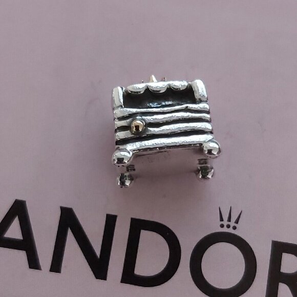 Auth Pandora *RETIRED* Sterling Silver & 14k Princess and the Pea Charm 790320 - Picture 6 of 15